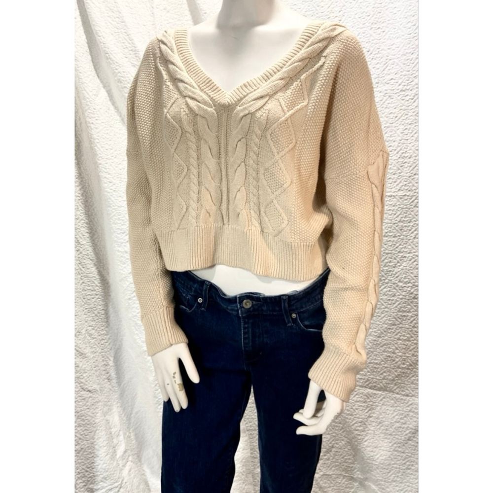 NWOT Cabi #5636‎ Cropped Cable Pullover sweater in cream Size L